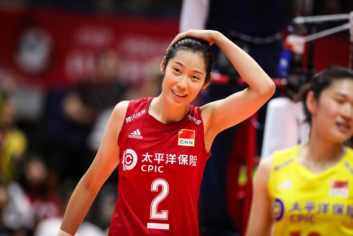 网友爆料朱婷下赛季或回国，未来成教练！尊重她的一切决定|庄宇珊|中国女排|吴梦洁|张蓉芳|金软景_新浪体育_新浪新闻