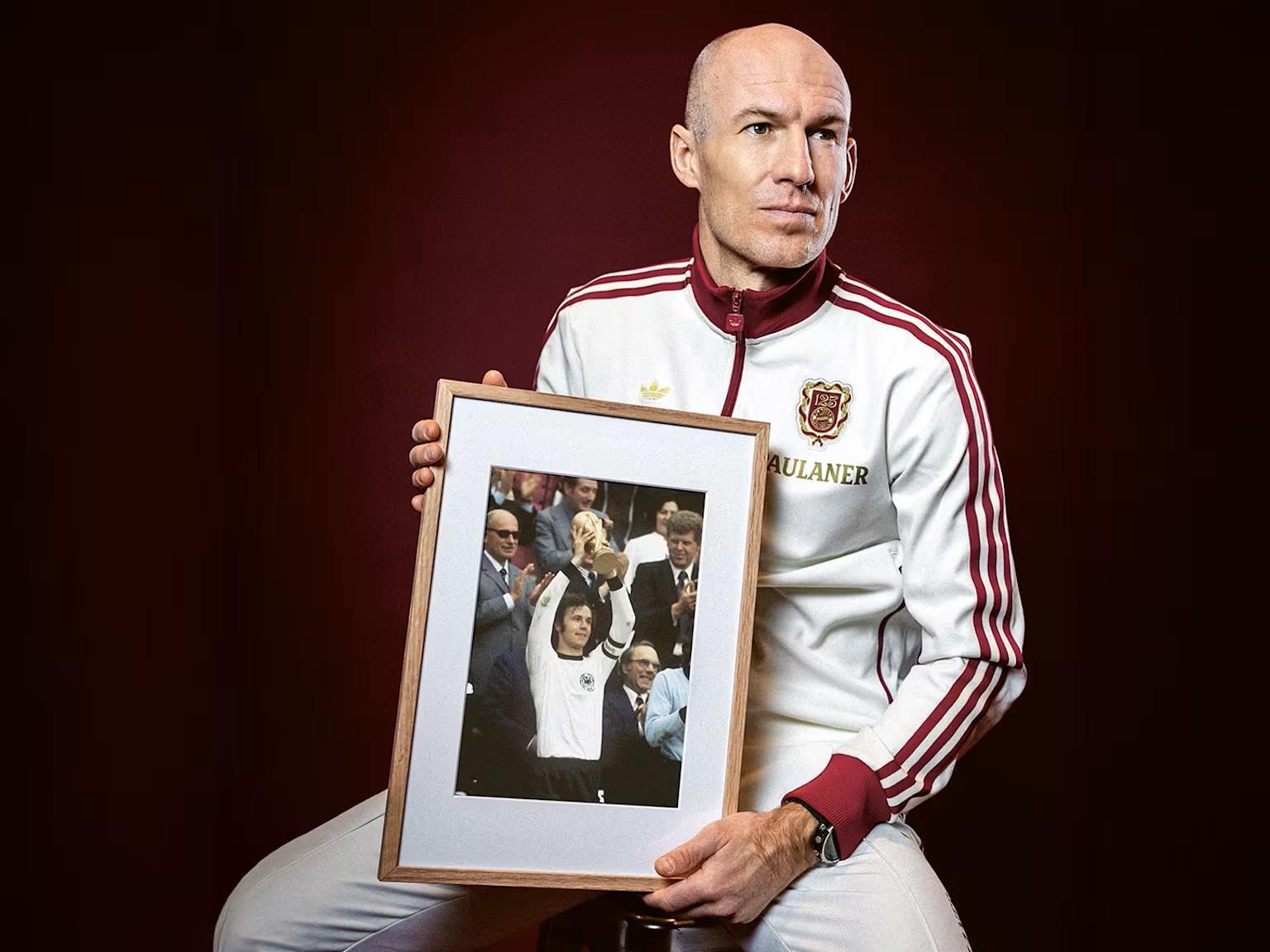 拉姆、罗本等球星致敬贝肯鲍尔80岁诞辰：超越时代的传奇